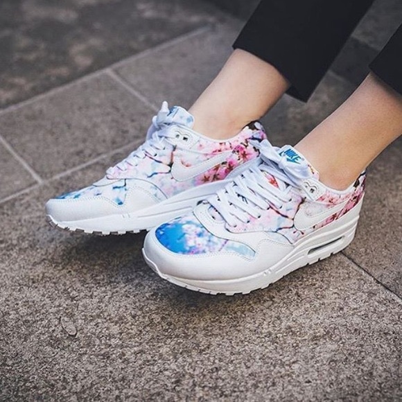 Nike | Shoes | Nike Air Max Cherry Blossom Print 52889812 Sz8 | Poshmark